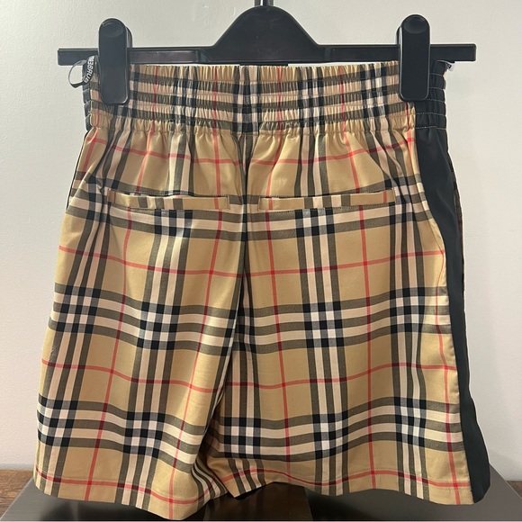 Authentic Burberry shorts classic check - Picture 6 of 6